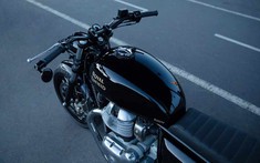 Royal Enfield kết hợp với Bad Winners ra mắt gói độ Tracker tuyệt đẹp cho dòng xe 650 Twins