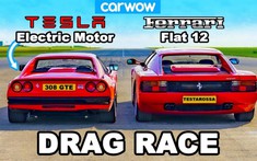 Ferrari 308 độ mô tơ điện Tesla "thổi bay" Ferrari Testarossa trên đường đua drag