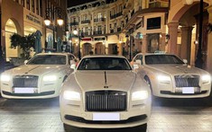 Bộ tam Rolls-Royce màu trắng đọ dáng cùng nhau khiến nhiều người nghĩ ảnh được chụp ở trời Tây