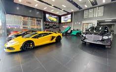 Khám phá showroom toàn siêu xe ở đất nước Lào, có cả Lamborghini Aventador SVJ cùng McLaren 765LT