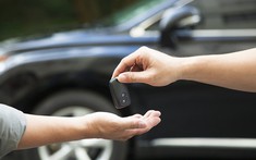 Tránh làm 5 điều sau để giữ giá trị bán lại của xe ô tô