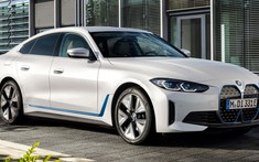 BMW ra mắt coupe 4 cửa chạy điện i4 eDrive40 đẹp hớp hồn, mạnh 335 mã lực