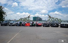 Dubai thu nhỏ với dàn siêu xe hơn trăm tỷ tại Hà Nội cổ vũ ĐTVN trước giờ xung trận đấu UAE