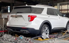 Ford Explorer 2021 “hạ cánh” đất Việt dù có tin tạm hoãn ngày về khiến người dùng phát thèm