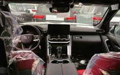 Chiêm ngưỡng ảnh thực tế nội thất Toyota Land Cruiser 2022 hoàn toàn mới, ai còn chê già nữa?