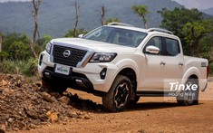 Video: Nissan Navara 2021 - Xứng tên "Vua bán tải" chạy phố