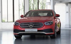 Mercedes-Benz E 180 2021 lặng lẽ “lên sàn” tại Việt Nam: thay đổi nhẹ, giá không đổi vẫn là 2,05 tỷ đồng