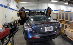 Siêu xe Mercedes-Benz SLR McLaren cũ của "nữ hoàng tiệc tùng" Paris Hilton khiến chủ mới choáng vì chi phí bảo dưỡng