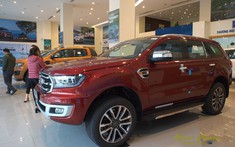 Giá ô tô giảm cao nhất 200 triệu đồng, khách dè dặt chờ thêm cơ hội