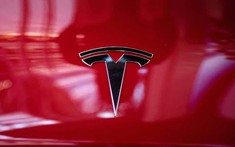 Chủ xe Tesla kiện hãng vì không được sạc nhanh miễn phí trọn đời