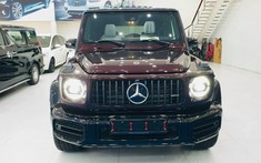 Mercedes-AMG G63 mới về nước với bộ áo cá tính qua tông màu đỏ, nội thất bọc da trắng