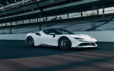 Theo dõi Ferrari SF90 Stradale 2021 gia tốc từ 0-96 km/h chỉ trong 2 giây đồng hồ
