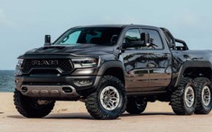 Ram 1500 TRX 2021 biến hóa "quái vật 6 bánh hung dữ" với giá khởi điểm 5,75 tỷ đồng