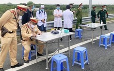 Hà Nội: Yêu cầu người từ vùng dịch đến thành phố cần có giấy xét nghiệm âm tính SARS-CoV-2