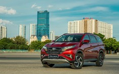 Toyota Rush 2021 nâng cấp hệ thống giải trí, tặng bảo hiểm Vàng