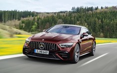 Mercedes-AMG GT mới nâng cấp có gì hấp dẫn