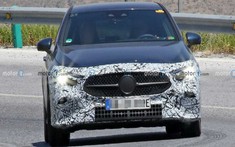 Mercedes A-Class phiên bản nâng cấp chạy thử trên đường phố Mỹ dưới lớp ngụy trang cẩn thận