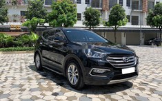 Thẳng thắn thừa nhận xe bị đâm đụng, chiếc Hyundai Santa Fe 2018 được rao bán rẻ "giật mình"