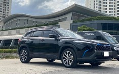 Toyota Corolla Cross 2020 bản “full options” siêu lướt hét giá ngang xe mới