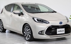 Toyota Prius c 2021 - ô tô cỡ B chỉ "ăn xăng" như xe máy