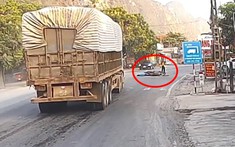Video quay khoảnh khắc vụ va chạm của 2 xe máy khiến người đàn ông bất tỉnh tại chỗ