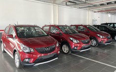 Top 10 xe bán chạy nửa đầu năm 2021: VinFast Fadil vững vàng ngôi vua