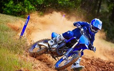 Cào cào chuyên nghiệp cỡ nhỏ dành cho tuổi teen Yamaha YZ85LW 2022 chính thức ra mắt