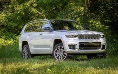 SUV cỡ lớn Jeep Grand Cherokee L 2021 rục rịch về Việt Nam, cạnh tranh Ford Explorer