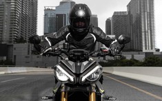Triumph Speed Triple 1200 RS 2021 - "Đồ tể" mạnh 180 mã lực công bố giá bán tại Việt Nam