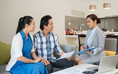 Môi giời thời Covid-19: Mòn mỏi đợi hoa hồng