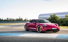 Porsche Taycan 2022 được bổ sung 63 màu sắc mới, thêm tính năng đỗ xe tự động hoàn toàn
