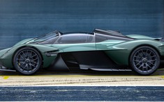 Đẹp như Aston Martin Valkyrie Spider - Siêu xe mui trần giá 73 tỷ đồng