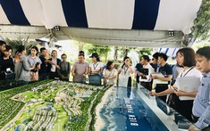 Sau tháng 10 sẽ xuất hiện đội quân “săn” hàng?
