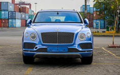 Ngược dòng "dân chơi", đại lý chính hãng khoe ảnh Bentley Bentayga V8 đời cũ về Việt Nam, màu sơn vẫn là hàng độc