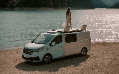 Renault Hippie Caviar Hotel - Mẫu concept van cắm trại sang trọng như phòng khách sạn