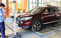 Từ 1/10 này, chủ xe ô tô đi đăng kiểm không cần xuất trình bảo hiểm trách nhiệm dân sự