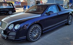Đây là Decadence - một chiếc Bentley Flying Spur độ thành bán tải sang trọng