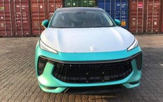 Xuất hiện hình ảnh được cho là của Dongfeng Fengxing T5 EVO tại cảng Việt Nam