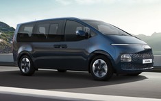 Hyundai Staria 2022 bản 8 chỗ trình làng, cạnh tranh Kia Sedona
