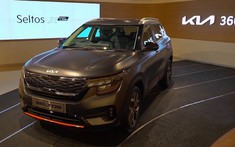 Cận cảnh Kia Seltos X Line 2021 tại đại lý trước ngày xe ra mắt chính thức