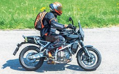 Husqvarna Svartpilen chuẩn bị được nâng cấp, lộ hình ảnh thử nghiệm phiên bản mới trên đường thử