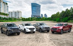 Mazda BT-50 2021 ra mắt với giá từ 659 triệu, đậm phong cách "bán tải đi phố"