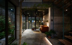Ghé thăm ngôi nhà tường đá ấn tượng ở Đà Lạt