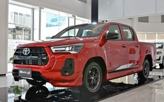 Toyota Hilux GR Sport 2021 trình làng tại Đông Nam Á với phiên bản gầm cao và gầm thấp