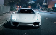 Video: Siêu phẩm Porsche 918 Spyder trên đường phố Gò Vấp, hẹn ngày gặp mặt Ferrari LaFerrari