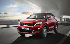 SUV giá rẻ Kia Sonet sắp về Việt Nam "bán chạy như tôm tươi", cán mốc doanh số 100.000 xe sau 1 năm