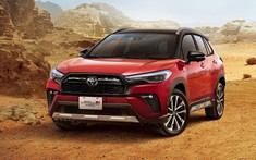 Toyota Corolla Cross GR Sport 2021 chính thức trình làng: thiết kế hầm hố hơn, động cơ không đổi