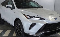 Toyota Venza 2022 với thiết kế mới lộ diện, cạnh tranh Hyundai Santa Fe