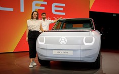 Volkswagen ID. Life - xe đô thị kiêm rạp hát và "quán game" thu nhỏ