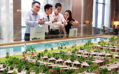 Nên cắt lời để tăng thanh khoản nhà đất hay cố ôm hàng giữ giá?